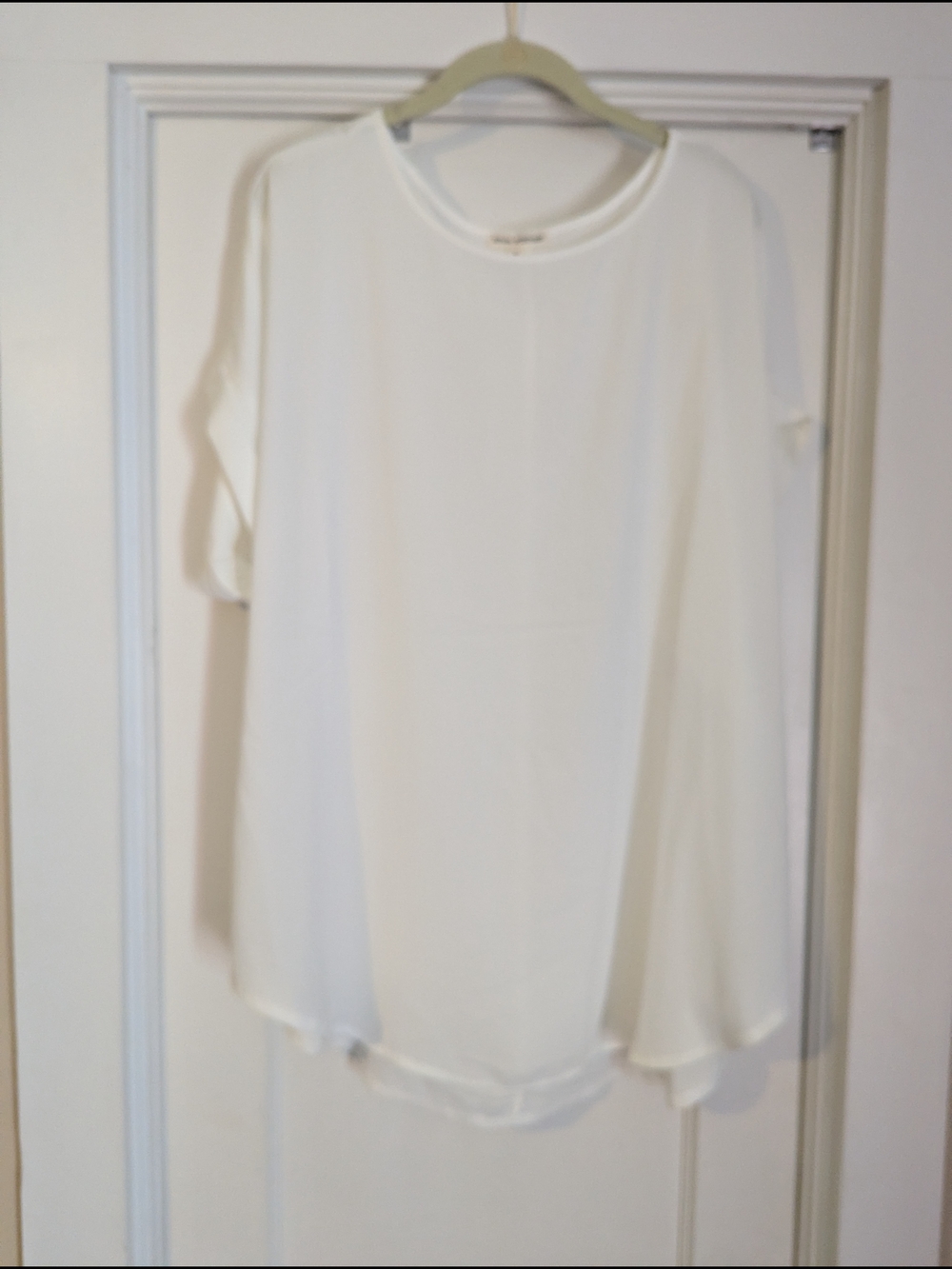 Zenana Outfitters White Relaxed Crewneck Short Sleeve Tunic